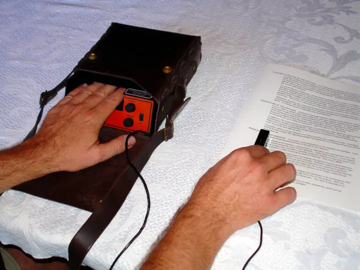 Optacon tactile reader