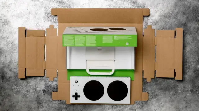 Xbox Adaptive Controller accessible packaging